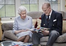 Queen Elizabeth and Prince Philip receive special gift from grandkids | Royal | News (Reports)