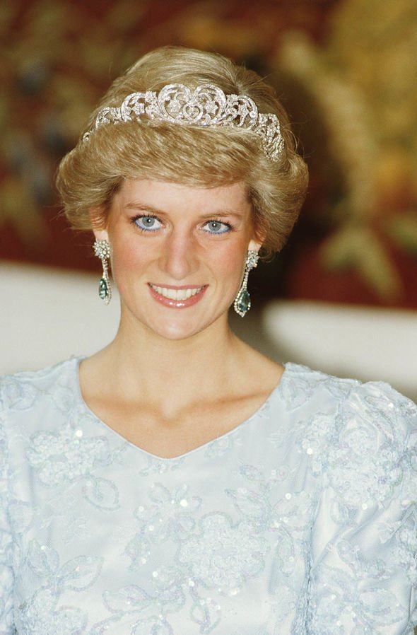 princess diana news bbc apologises charles spencer earl diana panorama interview