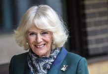 Camilla Parker Bowles turns ‘real Diana fan’ into supporter amid Netflix backlash | Royal | News (Reports)