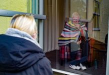 Care home campaigners fear postcode lottery as families finally allowed to see loved ones | UK | News (Reports)