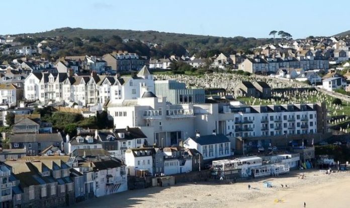 Cornwall HORROR: Almost 50 earthquakes reported in the region – leaves residents terrified | UK | News