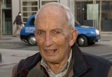 Coronavirus news: Grandfather takes Covid-19 vaccine at Guy’s Hospital | UK | News (Reports)