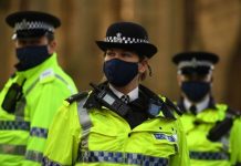Coronavirus news: Police urge Britons to make ‘small sacrifice’ and avoid NYE parties | UK | News (Reports)