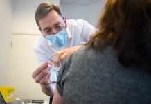 Coronavirus vaccine suffers HUGE tech mishap as GPs record jabs manually – ‘Complete joke’ | UK | News (Reports)