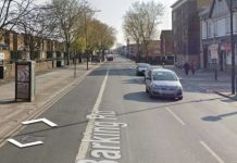 London news: 28-year-old man stabbed to death in East Ham – police hunt for killer | UK | News (Reports)