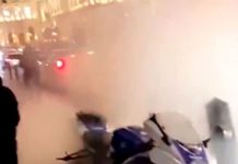 London news: Pall Mall traffic chaos as car meet drivers do burnouts by waterloo place | UK | News (Reports)