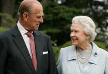 Queen health news: Monarch and Prince Philip to take COVID-19 vaccine, Raab suggests | Royal | News (Reports)