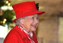 Queen’s hidden detail in Christmas decor spotted as royal experts ‘zoom in’ Windsor photo | Royal | News (Reports)