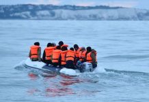Up to 4,000 rejected Channel migrants still in the UK, Home Office figures show | UK | News (Reports)