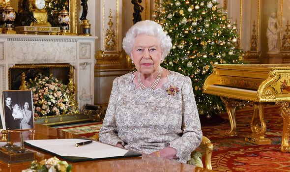 queen christmas