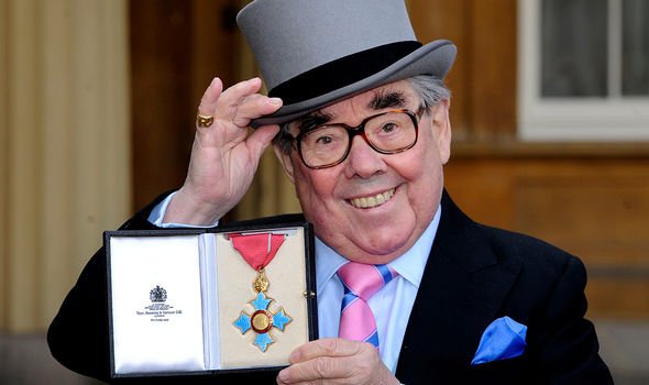 ronnie corbett cbe