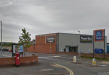 Aldi shopper ‘attacked with trolley’ after confronting woman for not wearing mask | UK | News (Reports)