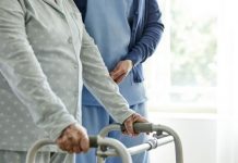 Insurance firms refuse to cover care homes taking in COVID-positive patients, owners claim | UK | News (Reports)