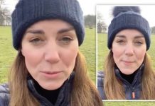Kate Middleton news: Kate stops walk to take first ever royal selfie | Royal | News (Reports)