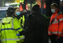 Manchester news: Police and bomb disposal unit on site as mass evacuation begins | UK | News (Reports)