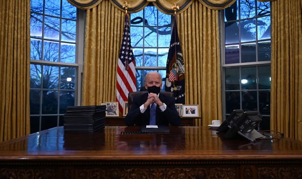QUEEN ELIZABETH II DONALD TRUMP ROYAL FAMILY BIDEN