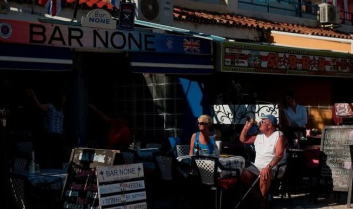 Spain Brexit holidays: 'Let down' British ex-pats leave Costa del Sol as new EU rules hit | UK | News