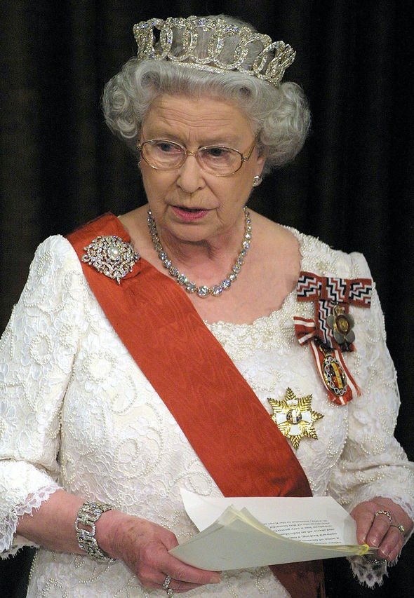 royal family news queen elizabeth ii successor prince charles monarchy royal latest 