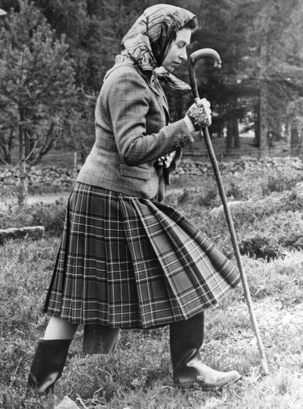 royal family news queen scottish independence poll nicola sturgeon vote