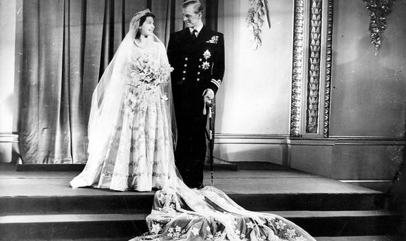 The Queen's dress symbolised rebirth after conflict The Queen's dress symbolised rebirth after conflict