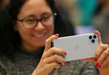 Apple and Samsung mobile phone payout: 30 million Brits could benefit from £482m refund | UK | News (Reports)