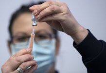 Covid vaccine effective against new variants, experts say | UK | News (Reports)