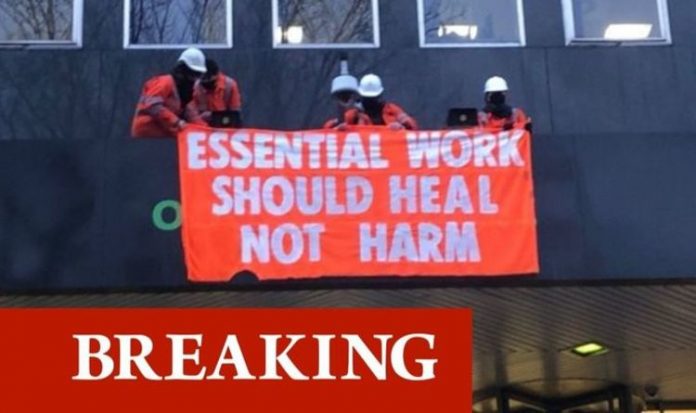 London protest: Extinction Rebellion protestors scale HS2 headquarters | UK | News