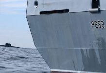 Navy warship tracks Russian submarine through the English Channel | UK | News (Reports)