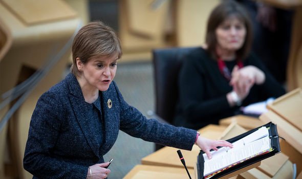 Nicola Sturgeon news: Sturgeon's argument is 'legally irrelevant' Nicola Sturgeon news: Sturgeon's argument is 'legally irrelevant'
