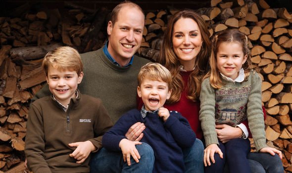 PRINCE WILLIAM KATE MIDDLETON DOG PET ROYAL FAMILY PRINCE WILLIAM KATE MIDDLETON DOG PET ROYAL FAMILY
