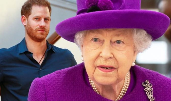 Queen 'WON'T strip Prince Harry royal status' as fears it may set 'intolerable precedent' | Royal | News