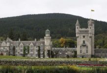 Queen health latest: Monarch orders lift installation at Balmoral to help her get to bed | Royal | News (Reports)