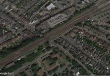 Track worker struck by a train near Surbiton